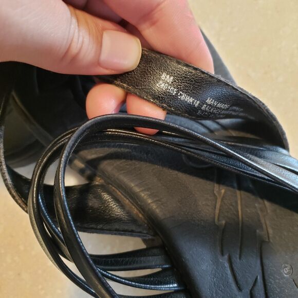 BORN b.o.c. Women's Alisha Black Strappy Slip On Sandals Size US 8 - Picture 6 of 6
